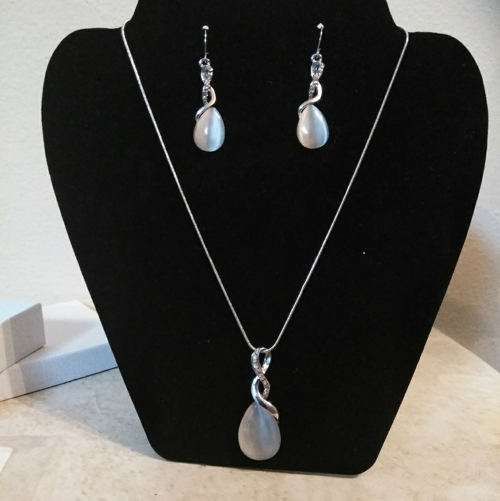 Silver gemstone boho western necklace earrings